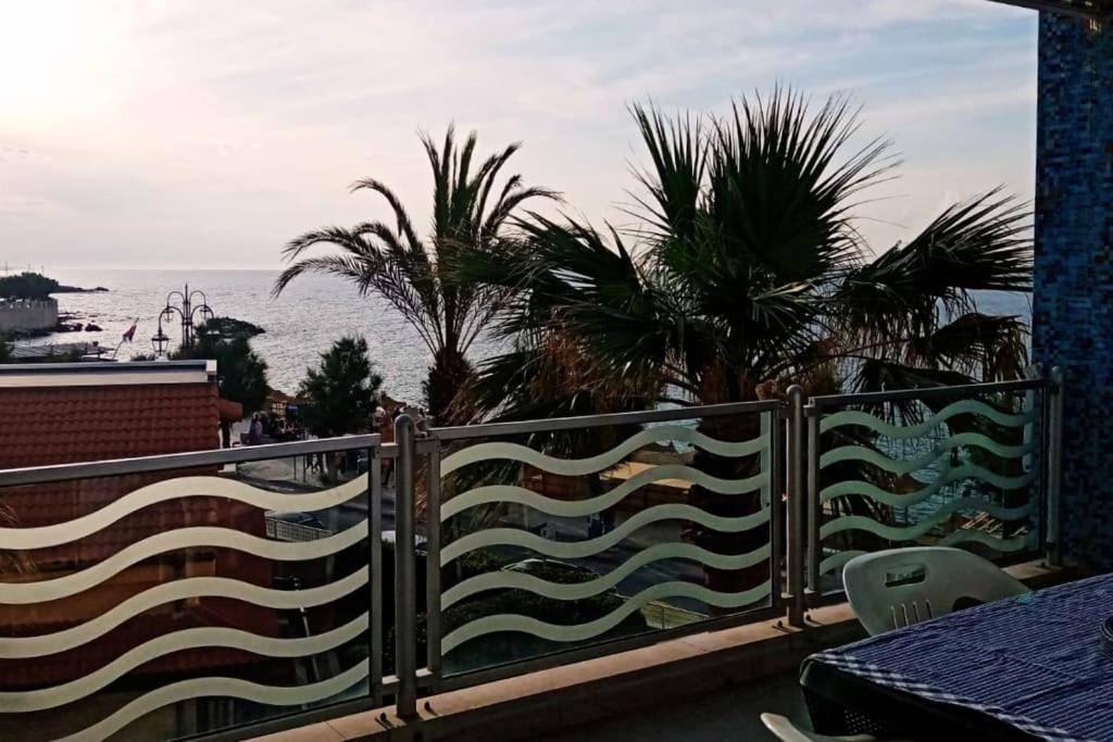 Apartamento Casa Flora A Due Passi Dal Mare Giovinazzo Exterior foto